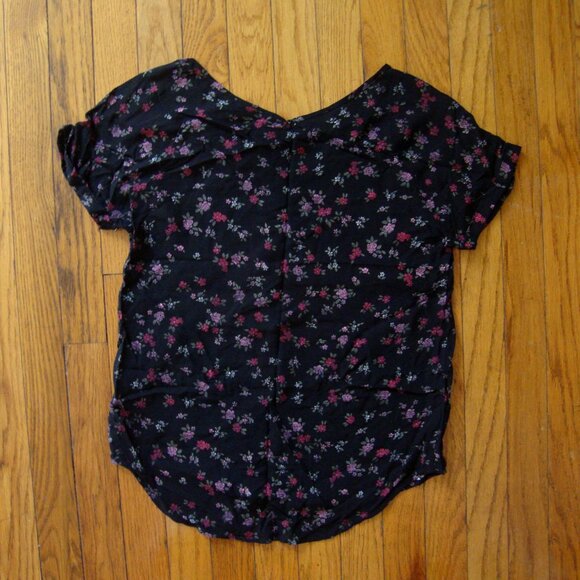SO Black Floral Rayon Popover Top - Picture 3 of 4